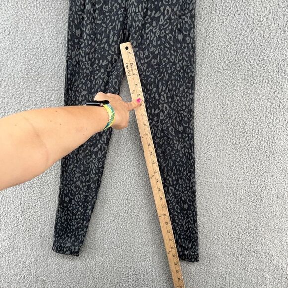 Spanx Look at Me Now Seamless Indigo Leopard Print Leggings Size Small - Picture 7 of 9